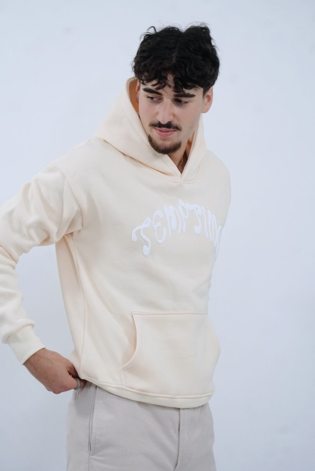 TEMPTING HOODIE BEIGE