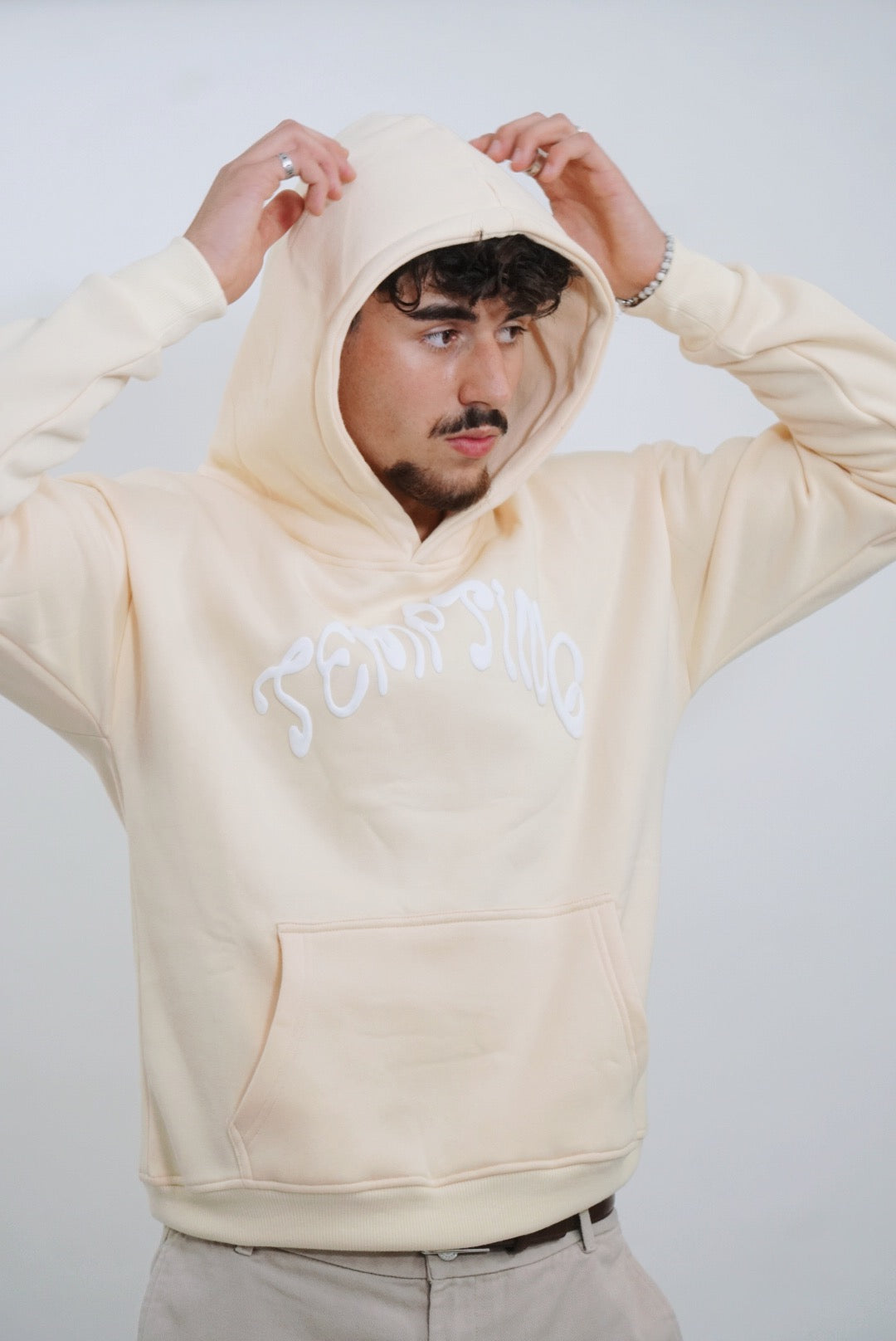 TEMPTING HOODIE BEIGE